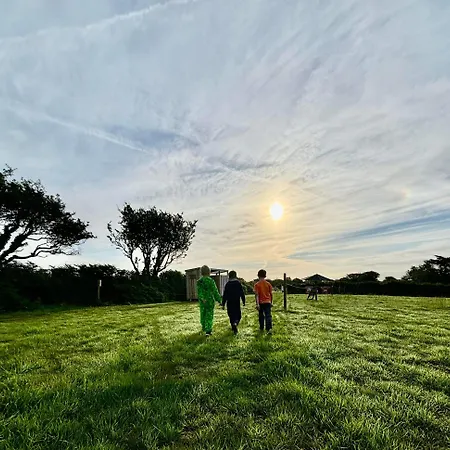 Trevena Cross Glamping & * Helston