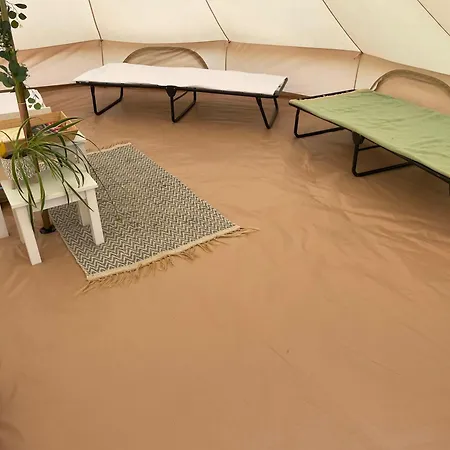 Trevena Cross Glamping & *